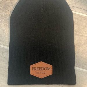 Black slouchy ONESIZE beanie, custom leatherette patch